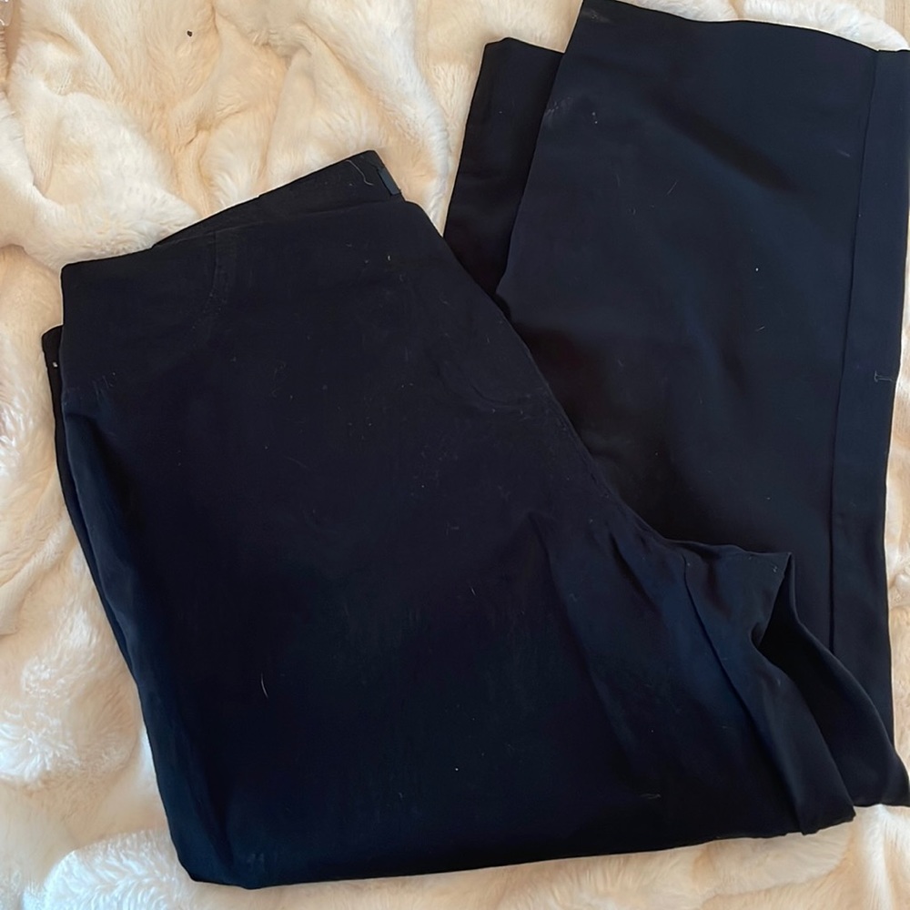 Style and Company, M, Capri crop ankle pants 75% rayon 20% nylon 3% spandex